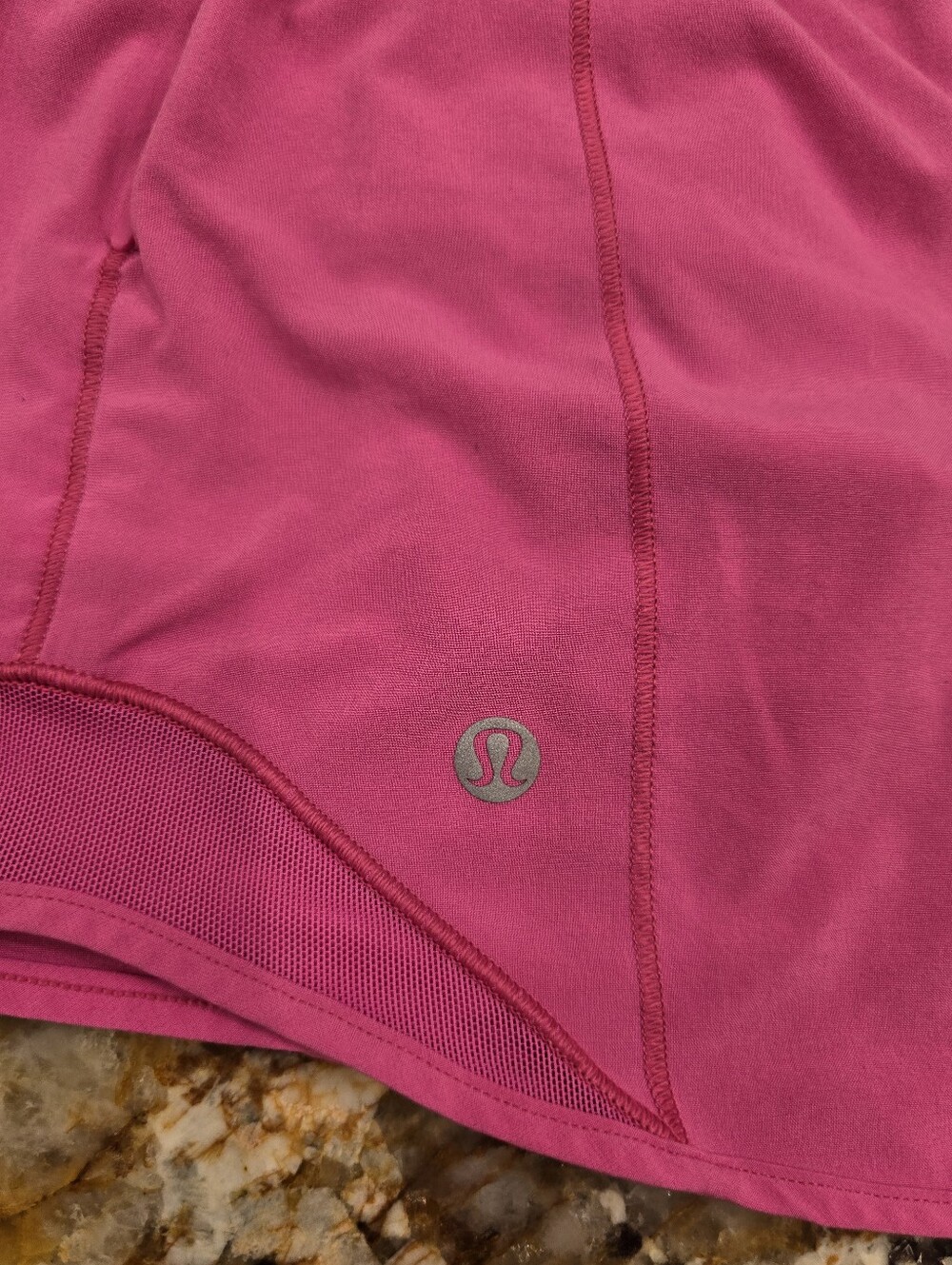 Lululemon Hotty Hot High-Rise Short Sonic Pink Size 2 - Picture 8 of 10